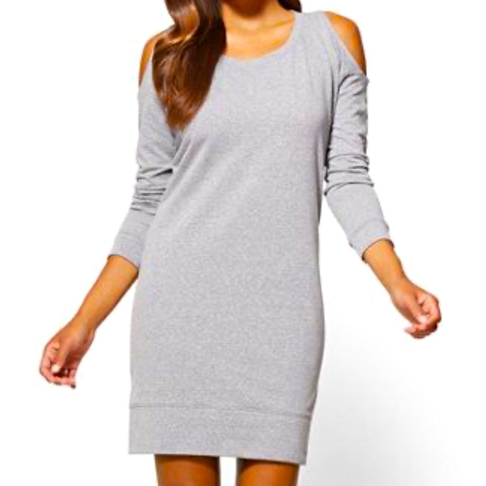 Soho street New York & Company cold shoulder Grey sweater dress size  Medium